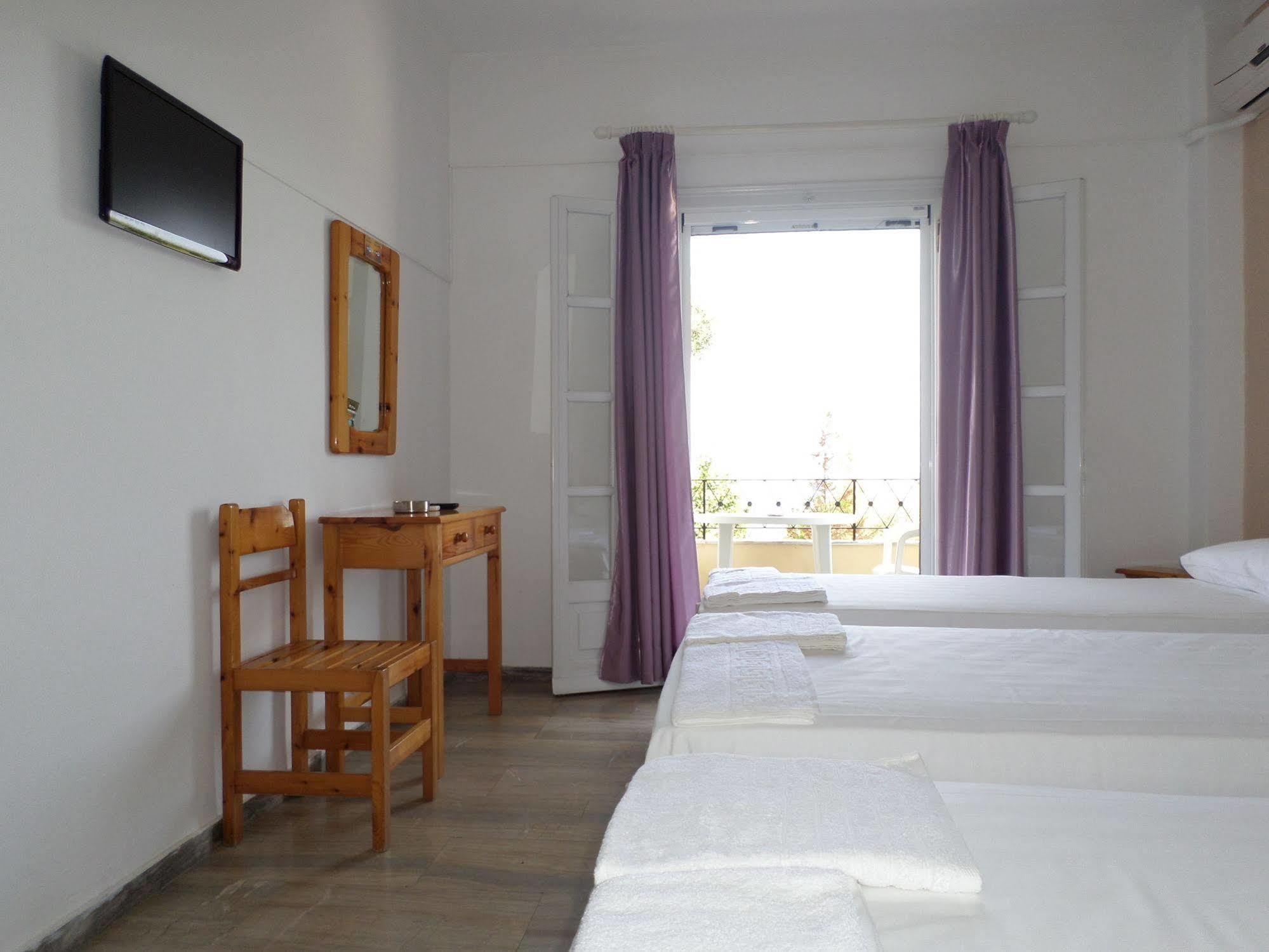 Rising Sun Apartments & Studios Benitses  Dış mekan fotoğraf