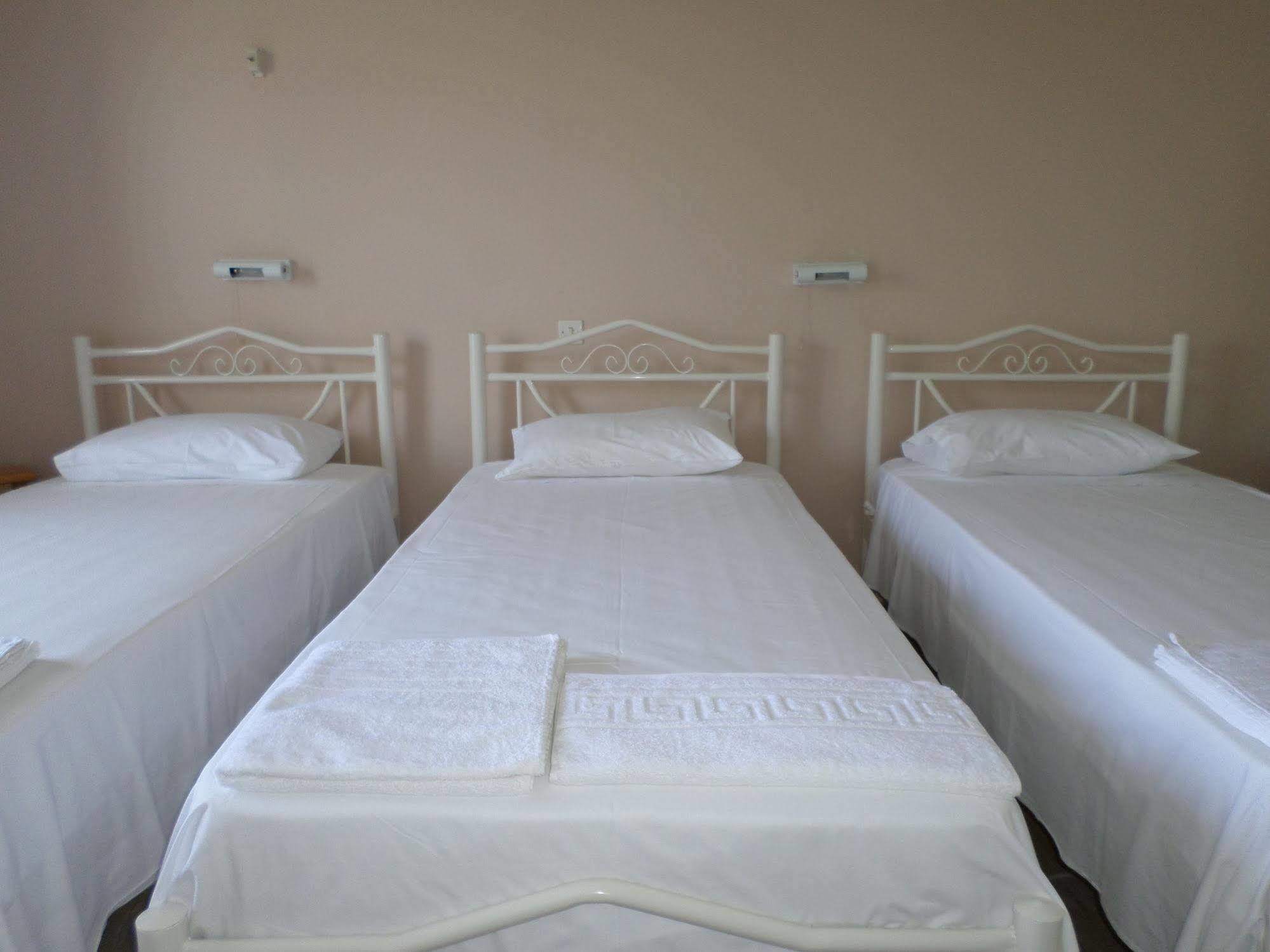 Rising Sun Apartments & Studios Benitses  Dış mekan fotoğraf
