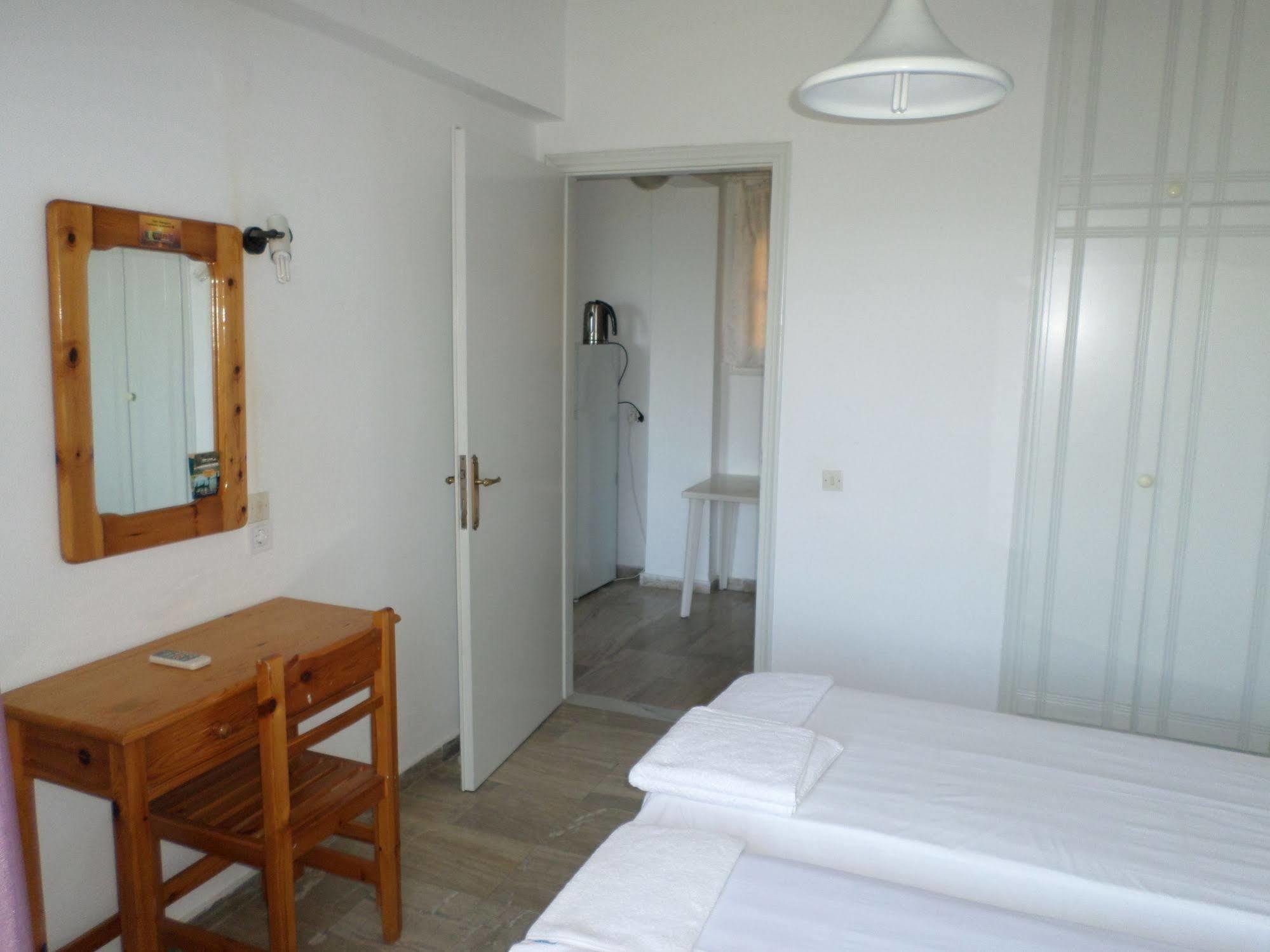 Rising Sun Apartments & Studios Benitses  Dış mekan fotoğraf