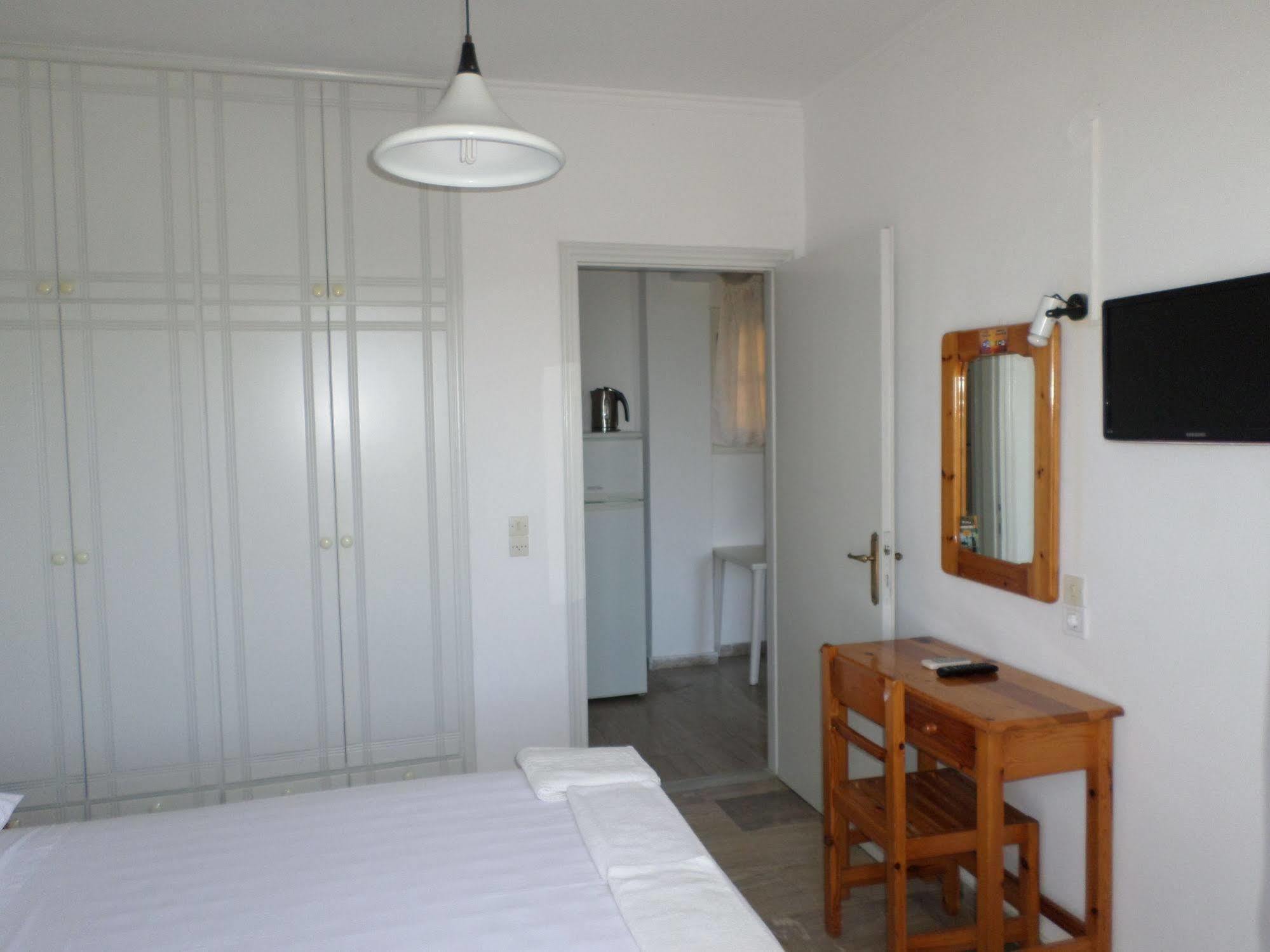 Rising Sun Apartments & Studios Benitses  Dış mekan fotoğraf