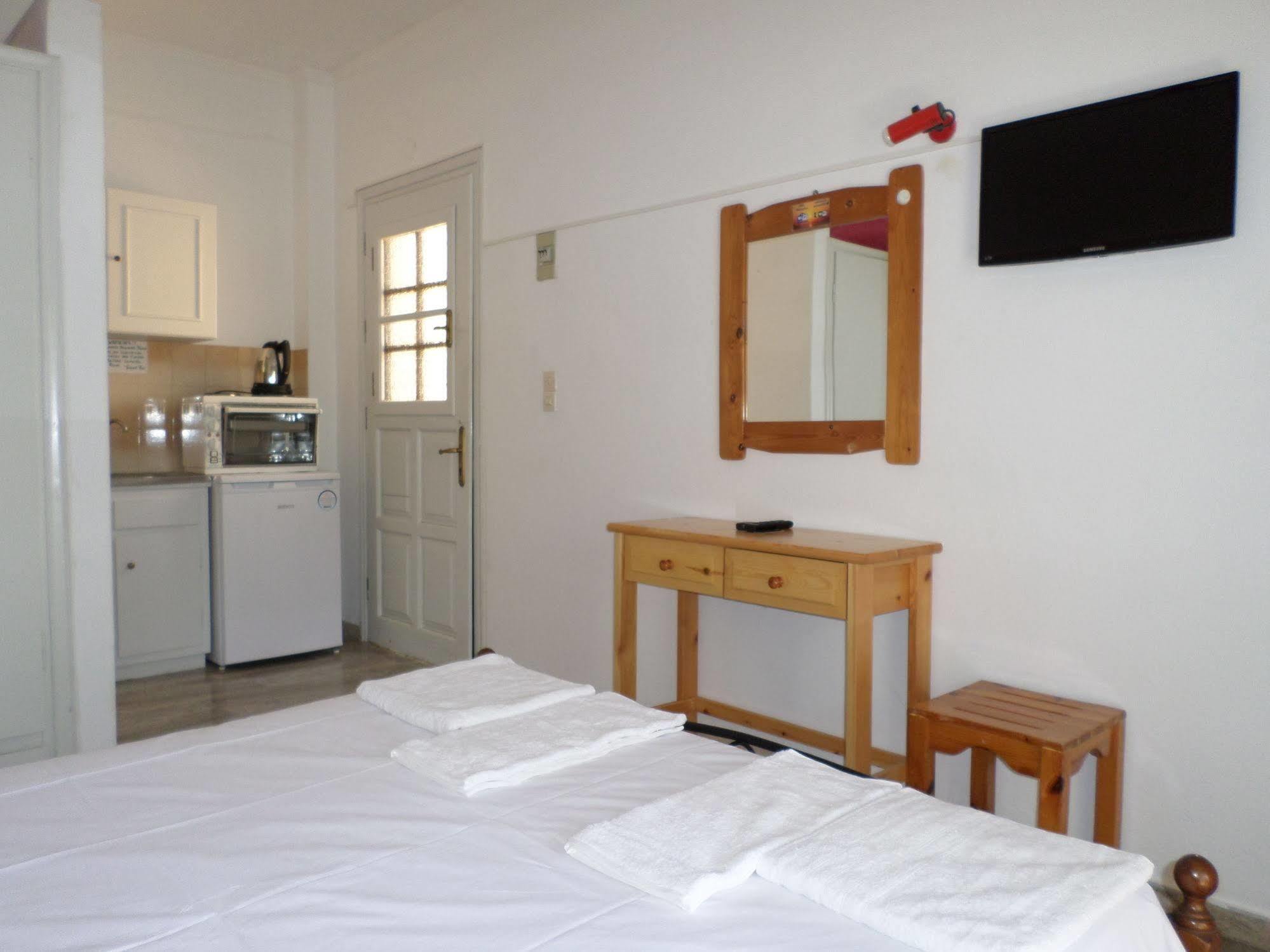 Rising Sun Apartments & Studios Benitses  Dış mekan fotoğraf